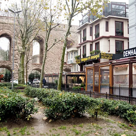 Demhat Old Hotel Istanbul