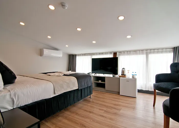 Demhat Old * İstanbul